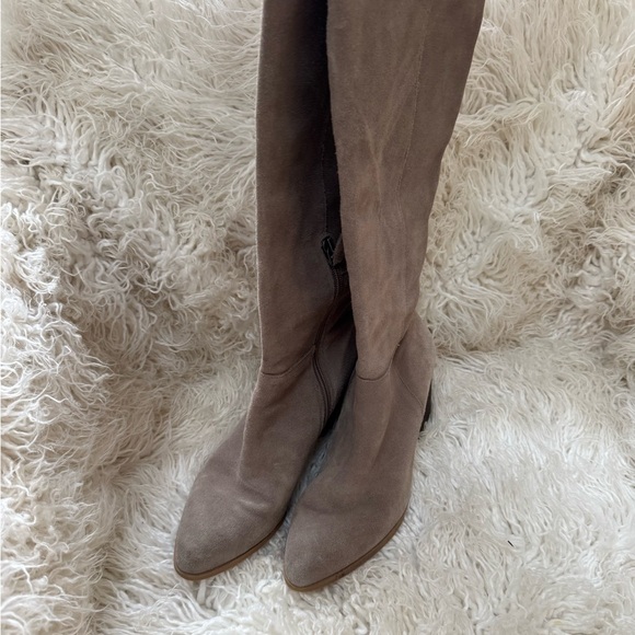 Shoes - Tan suede leather Women's Boots - pointed toe size 7.5